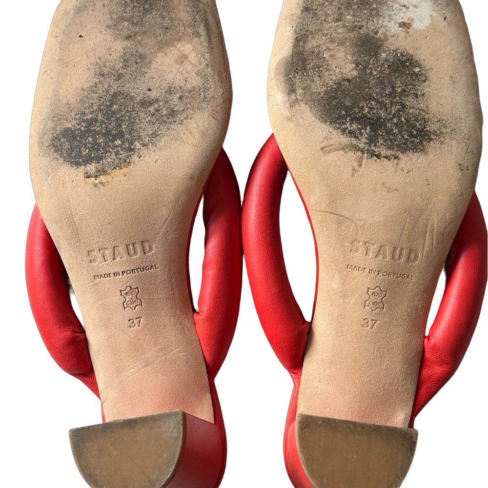 STAUD Rio 60 Puffy Leather Thong Heels - Picture 4 of 4